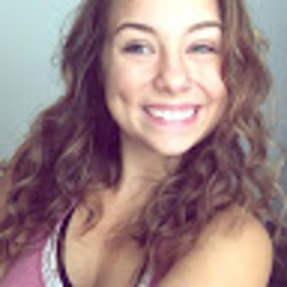 Meet your Posher, Erica - Picture 1 of 1